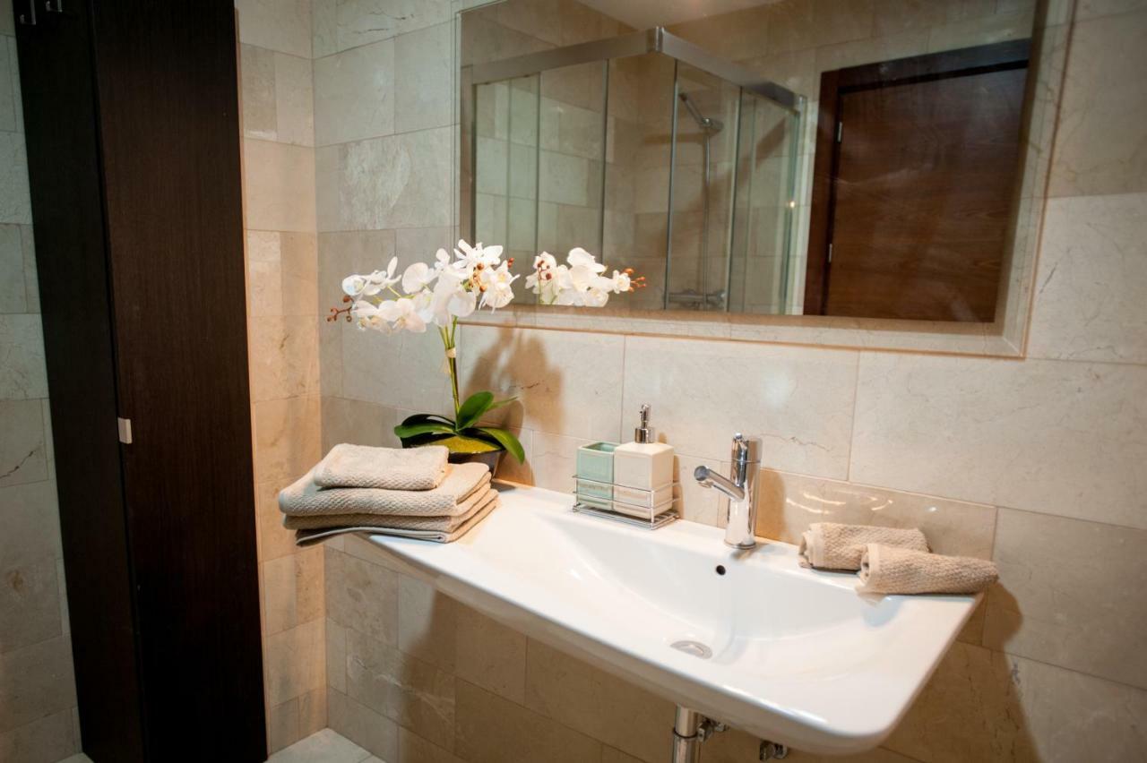 Luxury Maestranza Donkey Apartment Sevilla Exterior foto